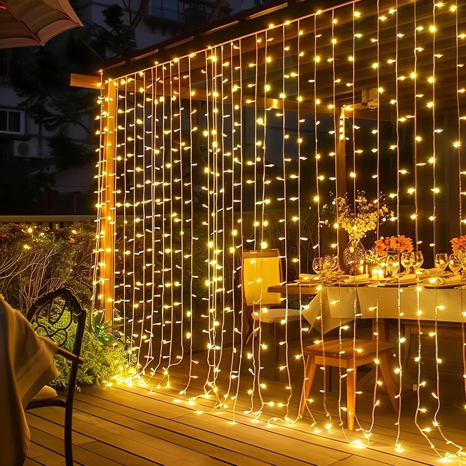 300 LED Plug-In Curtain Lights
